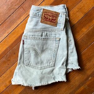 501 Levi Jean shorts